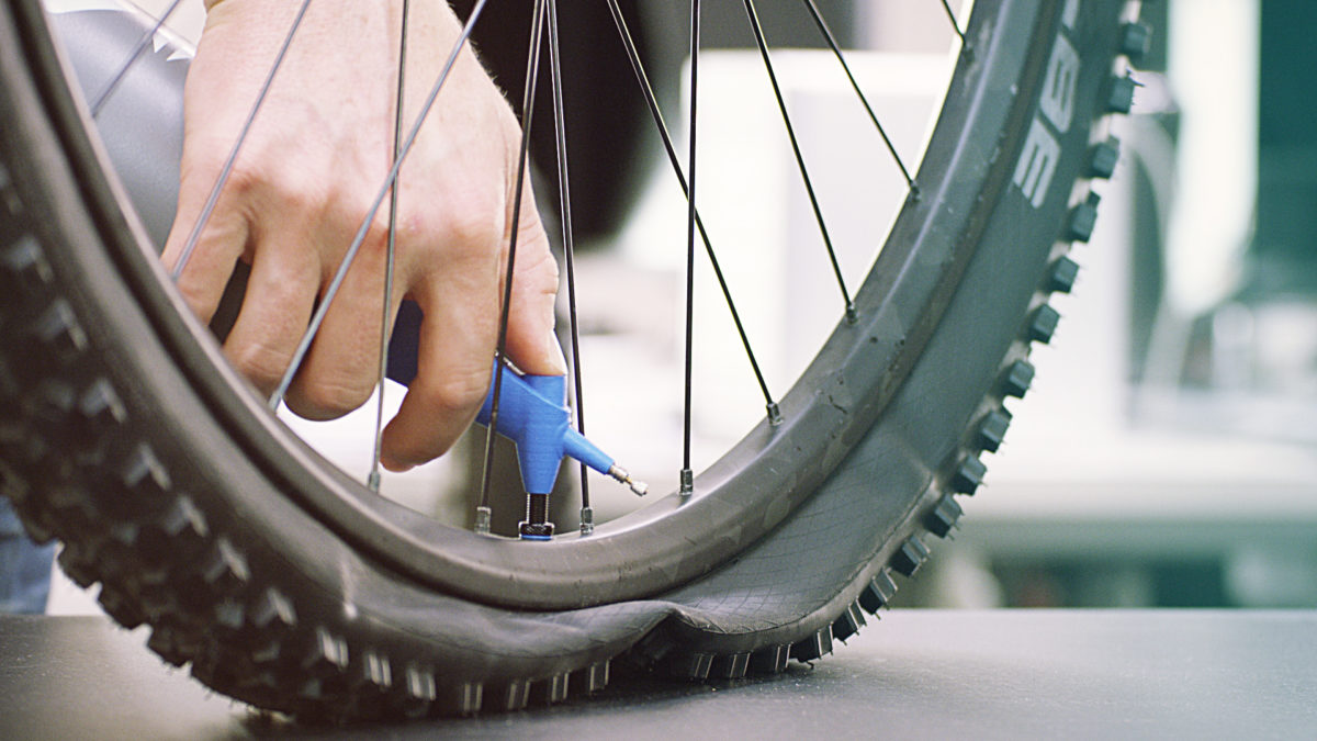 NOUVEAUTE MILKIT TUBELESS BOOSTER GONFLER VOS PNEUS FACILEMENT www.actuduvttgps.fr